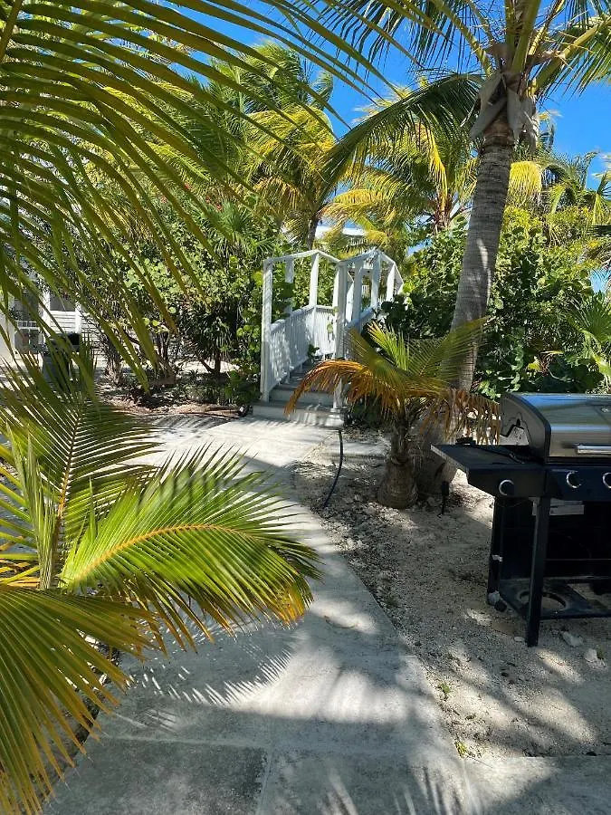 Island Club Turks & Grace Bay Place Aparthotel