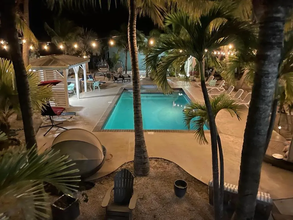 Island Club Turks & Grace Bay Place Aparthotel