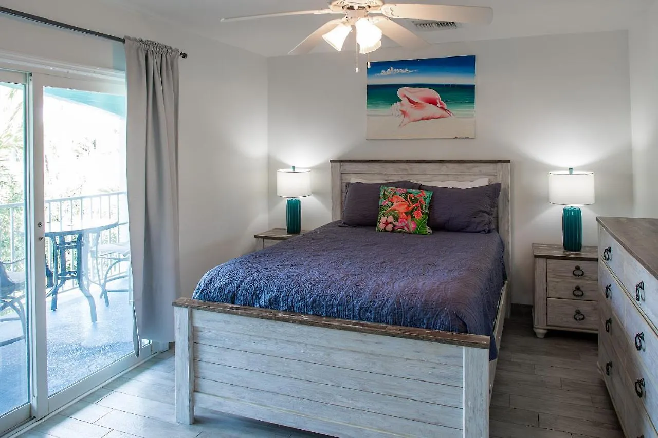 Island Club Turks & Grace Bay Place