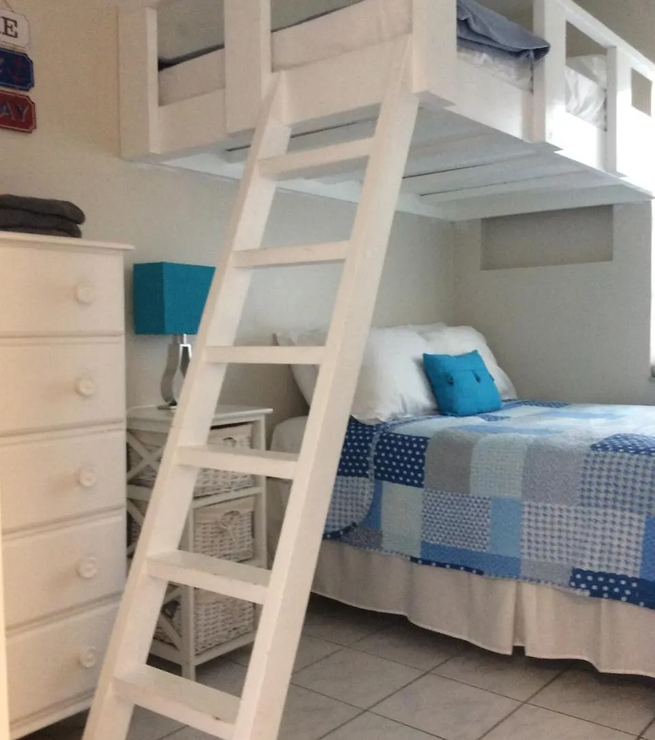 Island Club Turks & Grace Bay Place